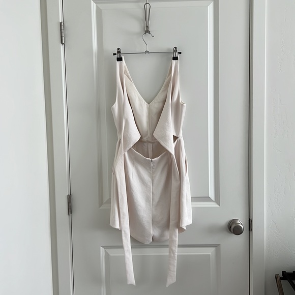 Aritzia Wilfred Romper - Picture 3 of 6